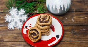 date nut pinwheels