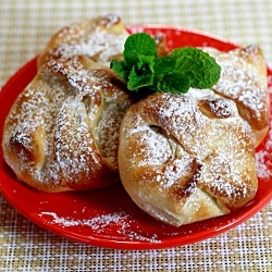 Sweet Cheese and Raisin Pastries (Poale-n brau)