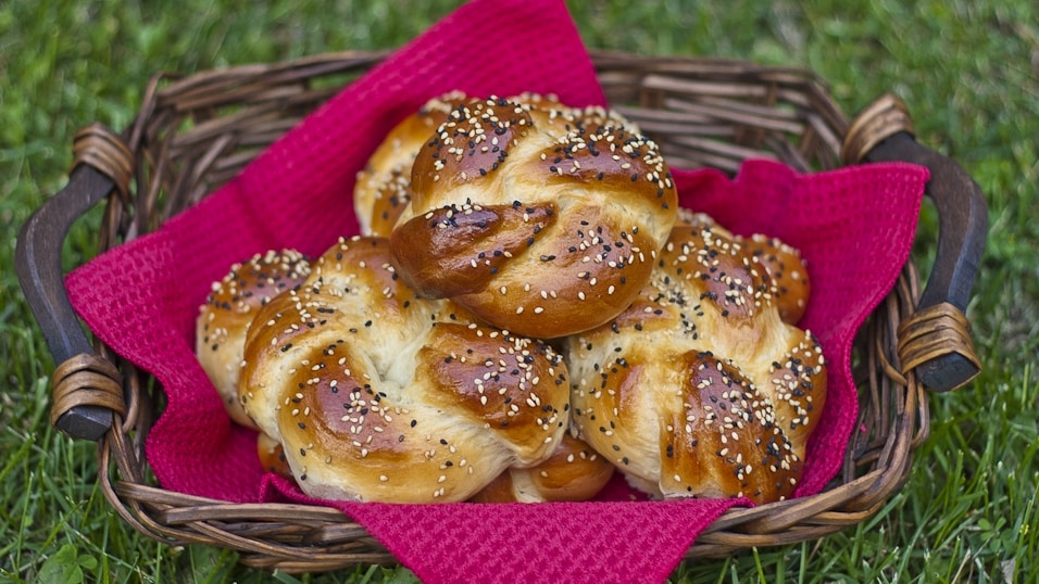 sweet bread rolls