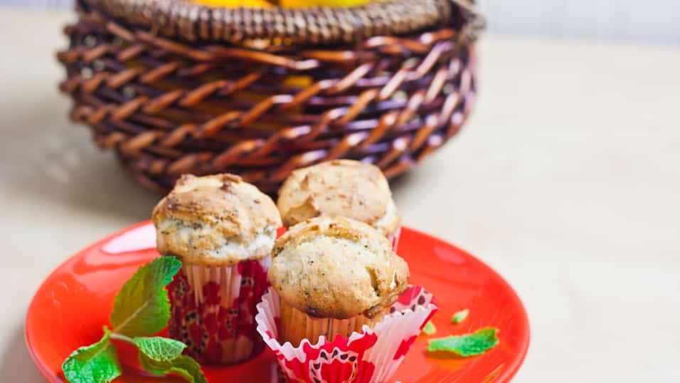 lemon poppy seed muffins