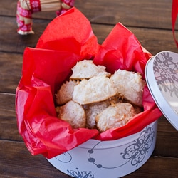 Chewy Coconut Macaroons