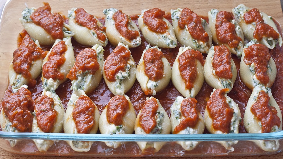 cheese and spinach stuffed shells-1-8