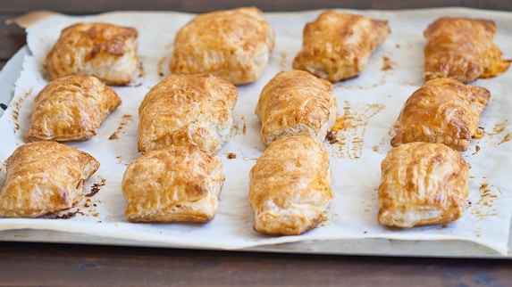buffalo chicken in puff pastry-1-3