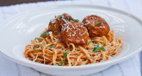 spaghetti and chicken meatballs-1