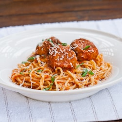 Slimmed Down Spaghetti & Chicken Meatballs