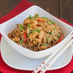 Spicy Peanut and Chicken Soba Noodles