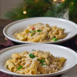 Loaded Chicken Mac & Cheese