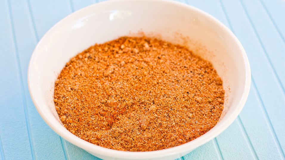 dry rub mix for pulled pork in a small bowl