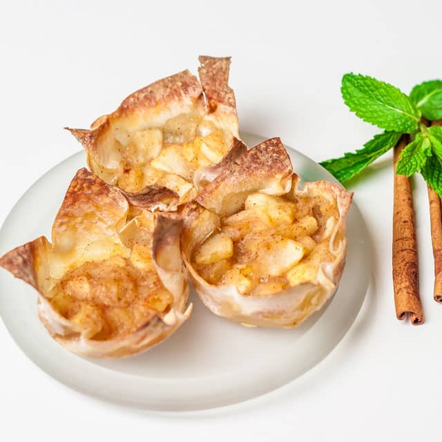 Top shot of Mini Apple Pies in Wonton Wrappers
