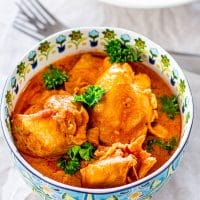 a bowl of crock pot thai chicken