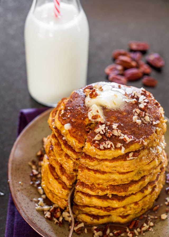 Healthy Whole Wheat and Oats Pumpkin Pancakes