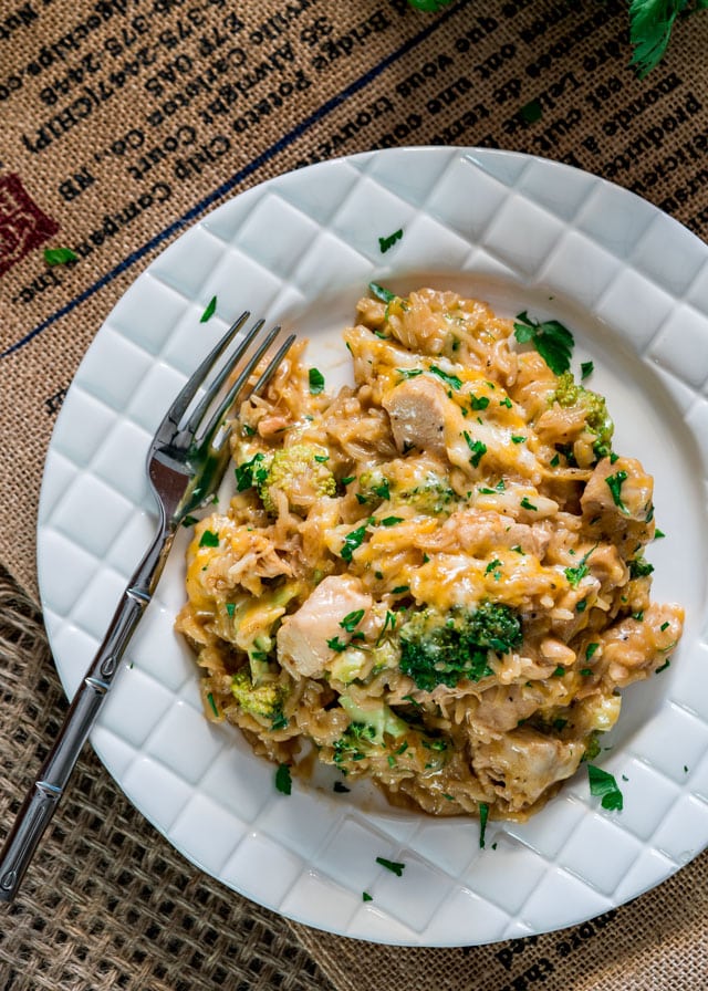 One Pot Cheesy Chicken Broccoli and Rice Casserole - it's cheesy, it's comforting and it's made in one pot. It's dinner!