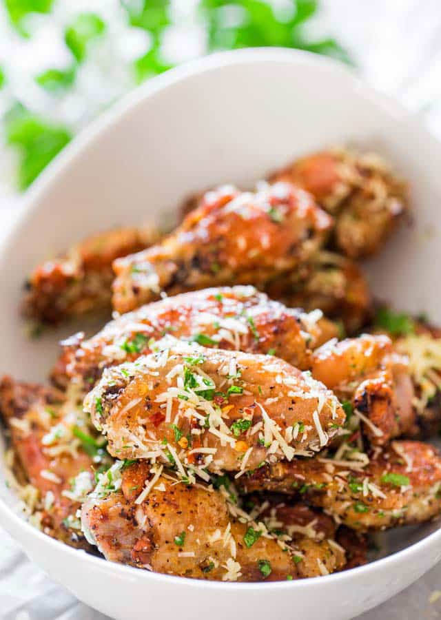 Crispy Baked Parmesan Chicken Wings in a white bowl