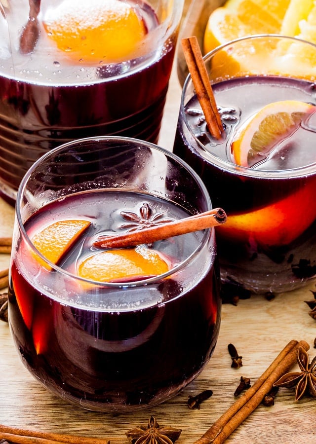 Mulled Wine - a simple recipe that's sure to warm you during the holiday season! So if you're looking to party like it's 1899, nothing beats this traditional winter cocktail. 