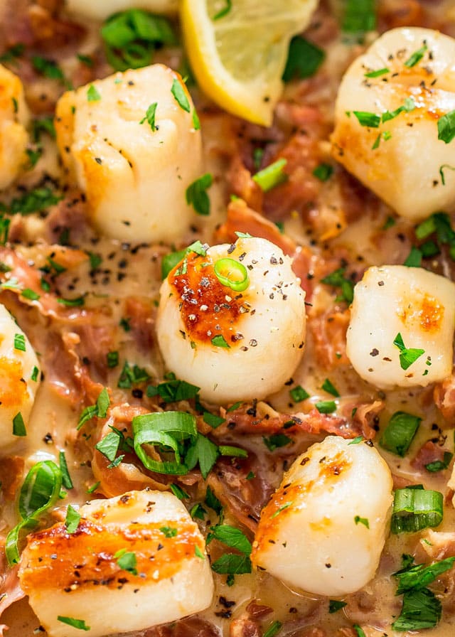 Garlic Butter Scallops with prosciutto and scallions