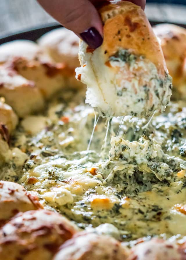 Skillet Pull Apart Bread with Spinach and Artichoke Dip