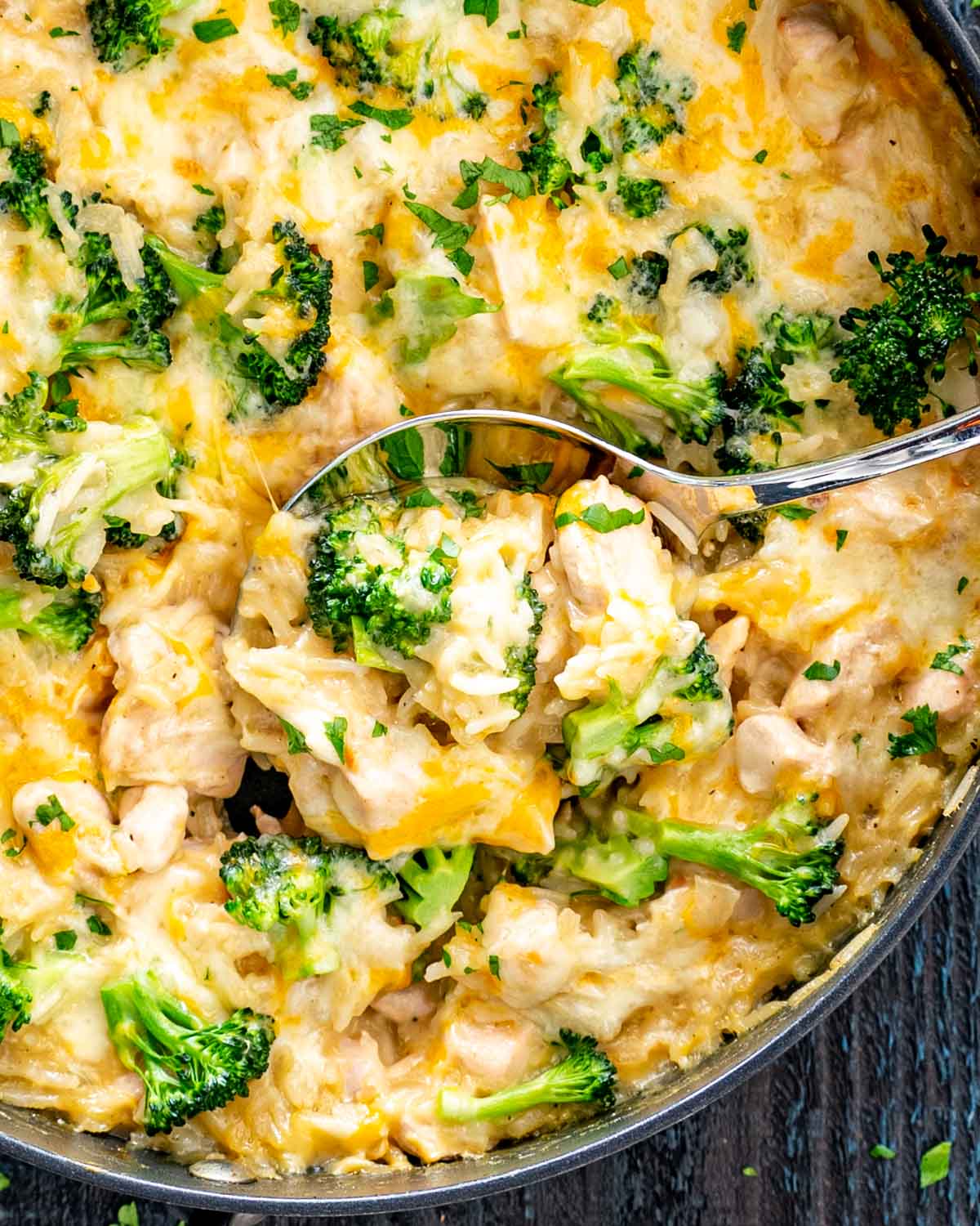 One Pot Cheesy Chicken Broccoli Rice Casserole
