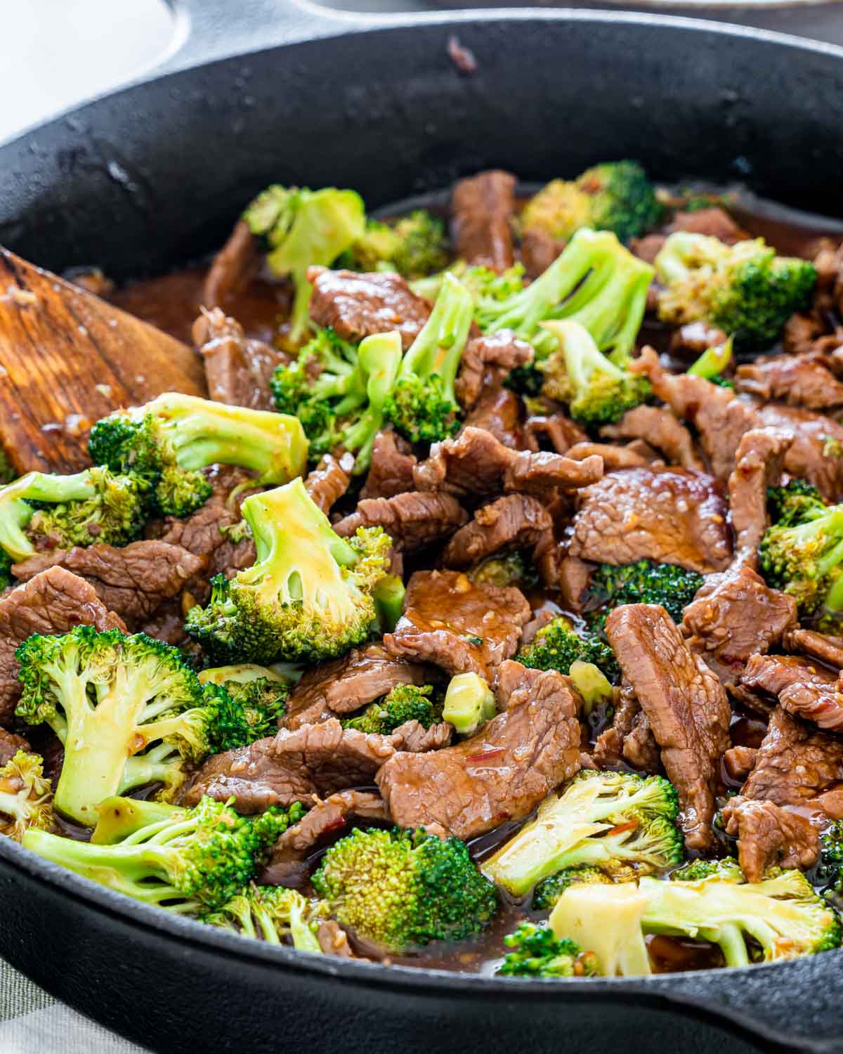 Easy Beef and Broccoli Stir Fry - Jo Cooks