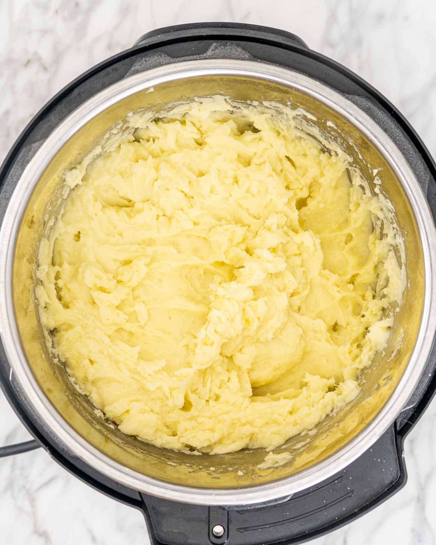 process shots showing how to make instant pot mashed potatoes.