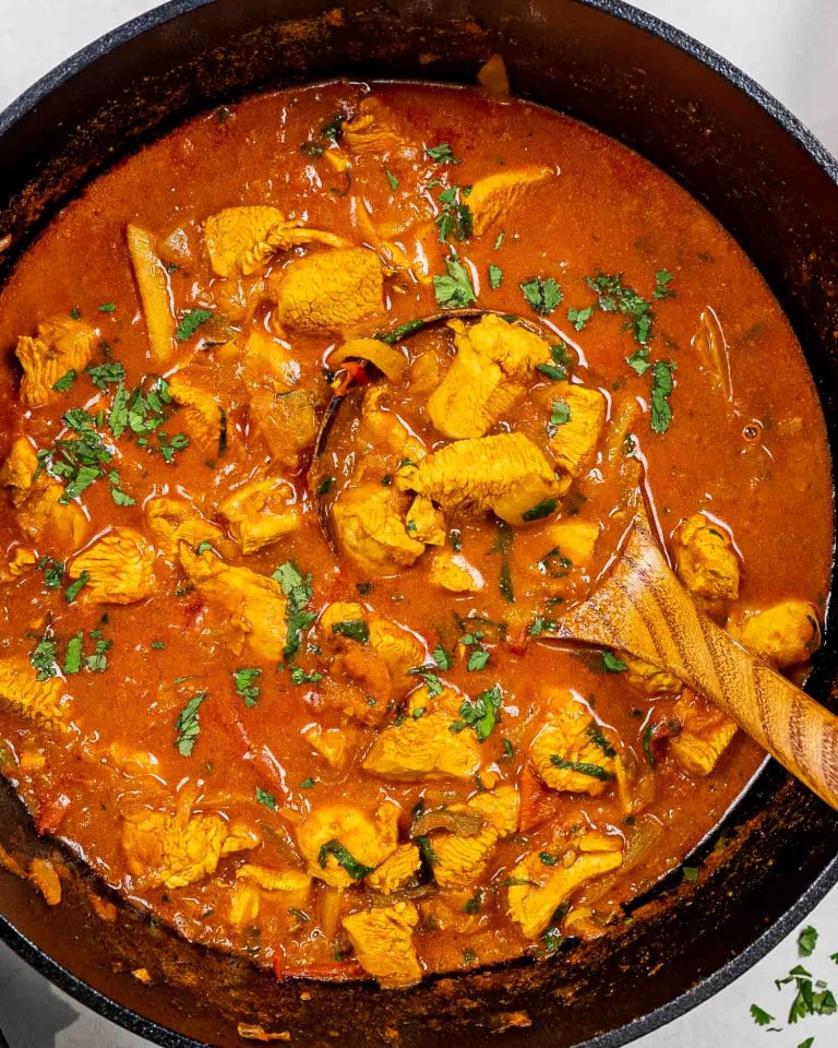 Easy 30 Minute Balti Chicken - Jo Cooks