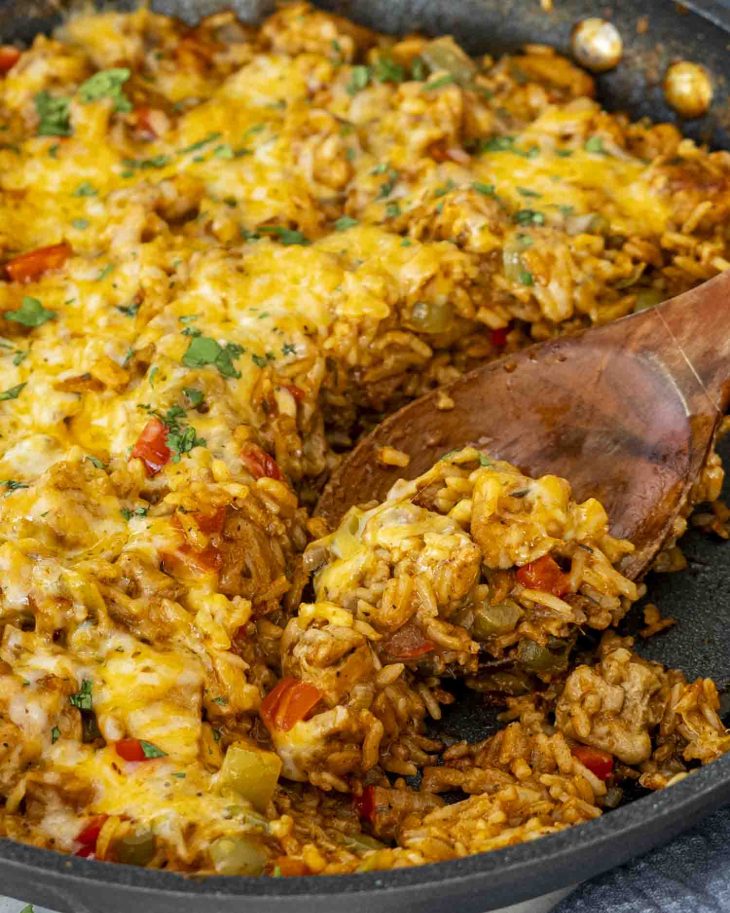 Chicken Fajita Rice Skillet - Jo Cooks