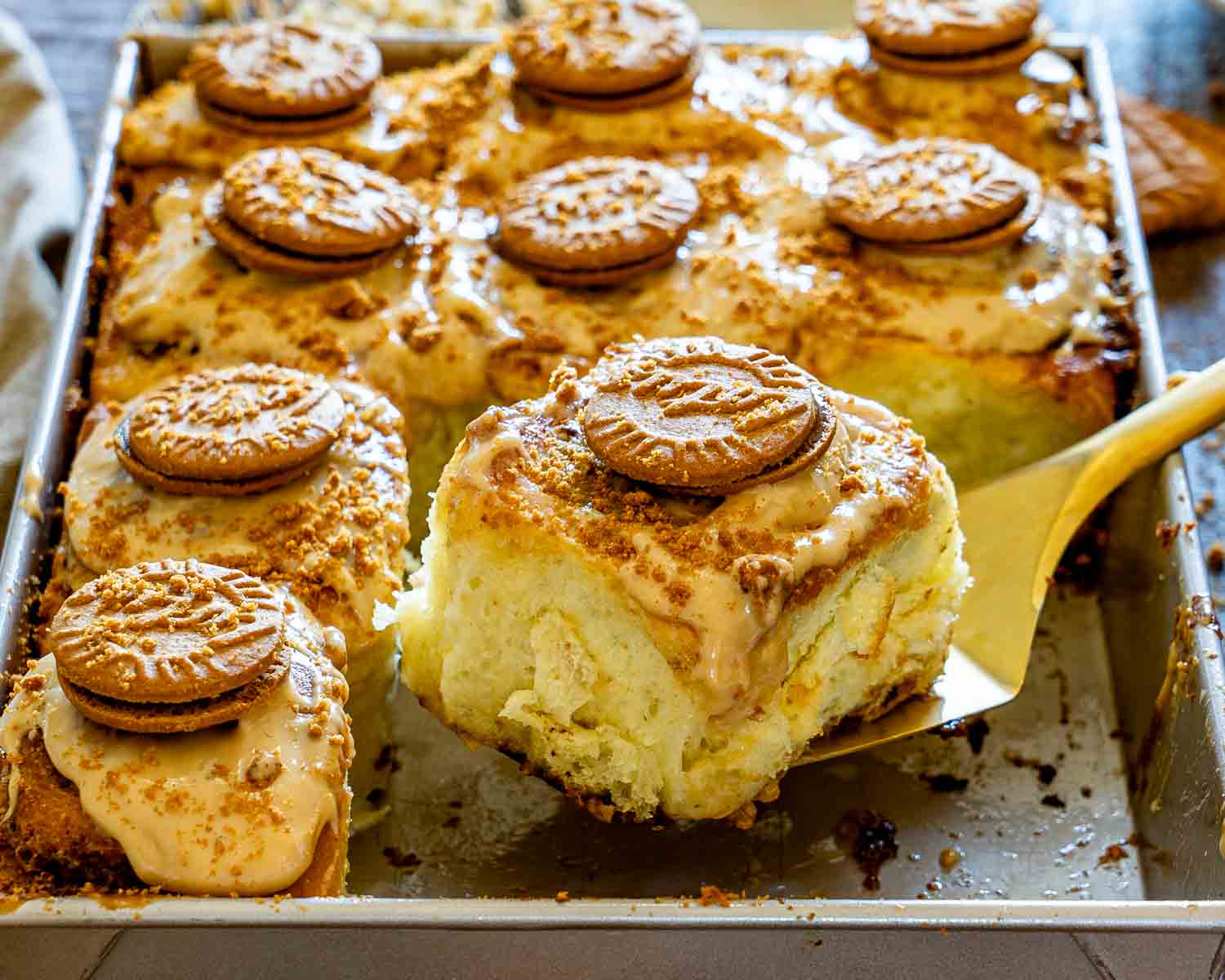 Biscoff Cinnamon Rolls